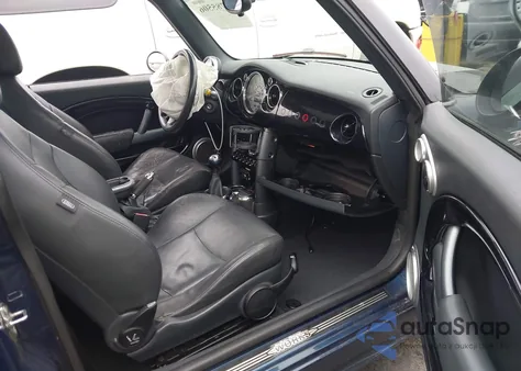 2006 Mini Cooper S из США, поврежденный, VIN WMWRE33556TN28641